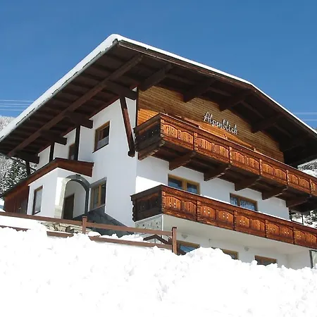 Alpenblick Apartamento *